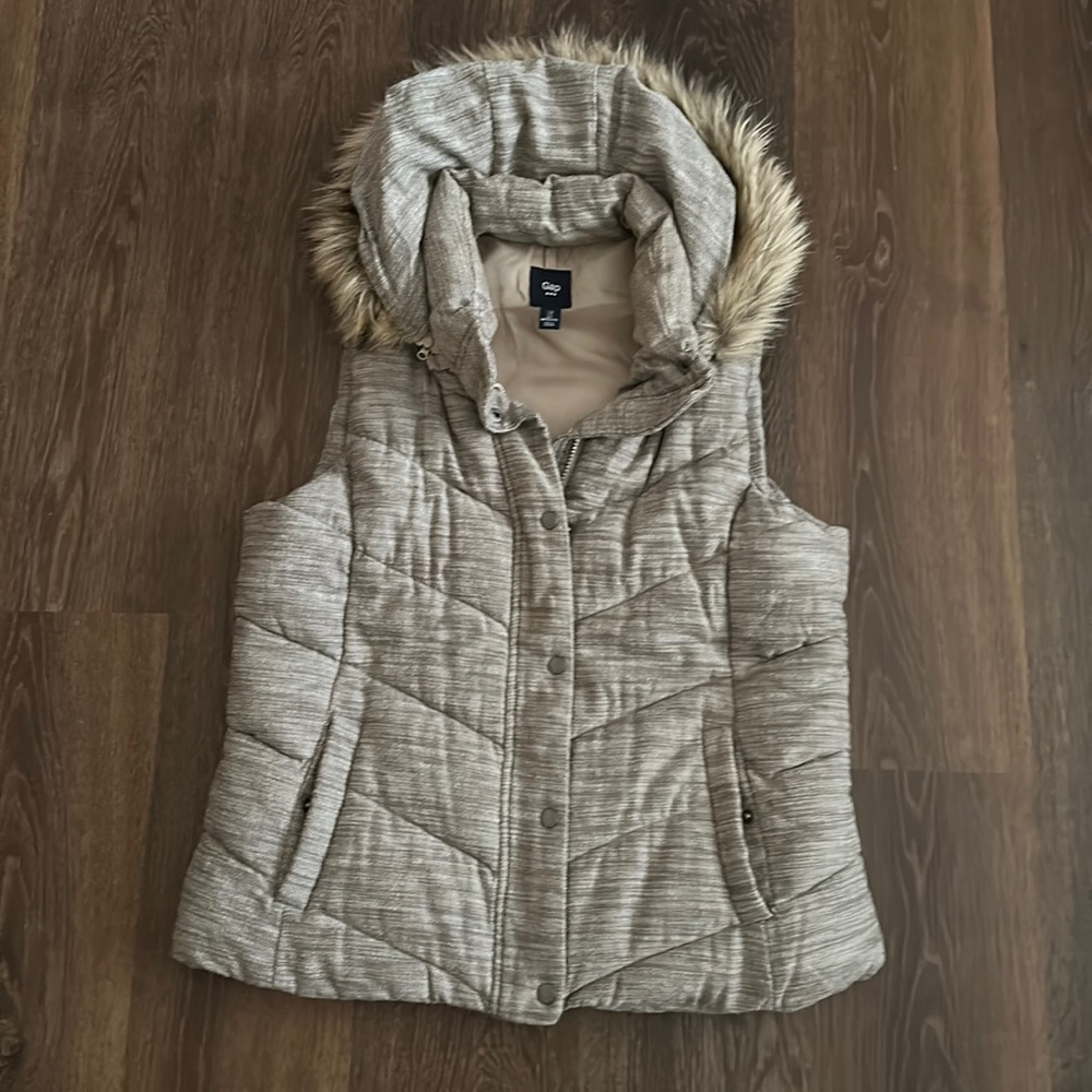 Gap Puffer Vest